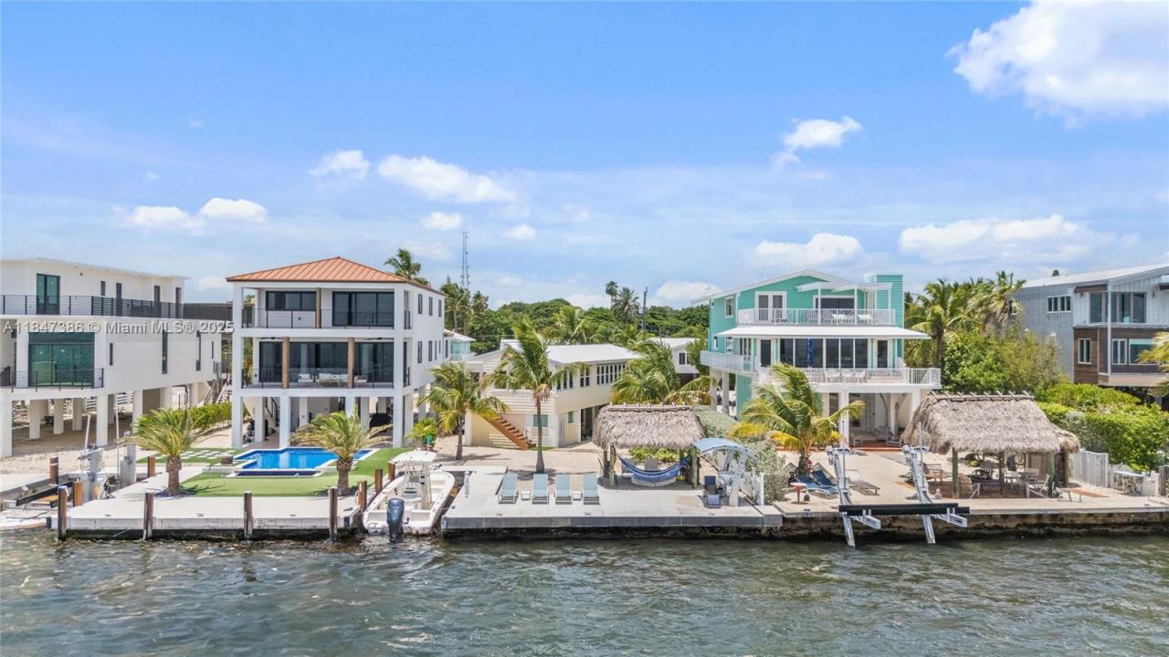 235 Tavernier Dr, Key Largo, フロリダ 33070, アメリカ合衆国