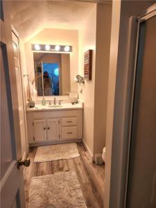47 Treasure Road, Narragansett, RI 02882, USA