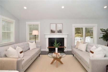 67 Stonebridge Lane 25, Warwick, Rhode Island 02818