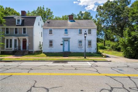 98 Post Road, Warwick, ロードアイランド 02888, アメリカ合衆国