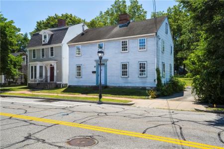 98 Post Road, Warwick, ロードアイランド 02888, アメリカ合衆国