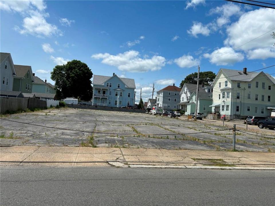 211 Carnation Street, Pawtucket, Rhode Island 02860