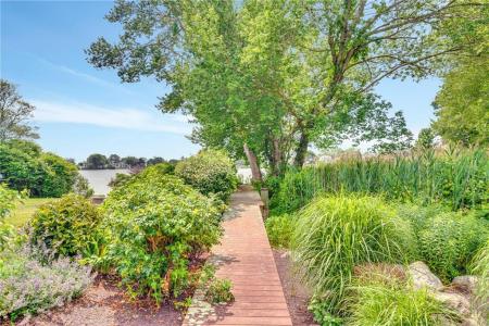 7 Yew Road, Charlestown, Rhode Island 02813, Estados Unidos