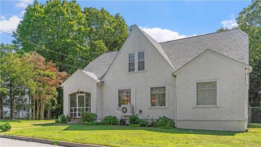 75 Read Avenue, Lincoln, RI 02865, USA