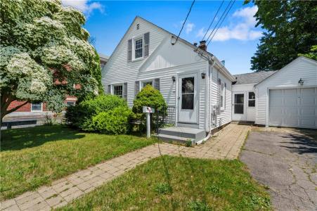 160 Williston Way, Pawtucket, Rhode Island 02861