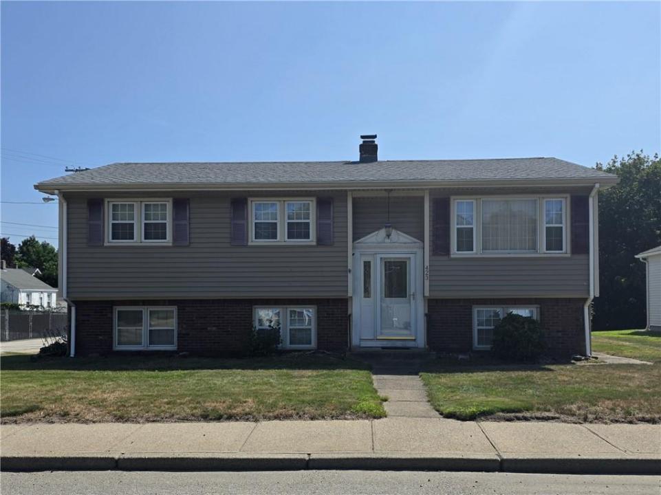 423 George Waterman Road, Johnston, Rhode Island 02919
