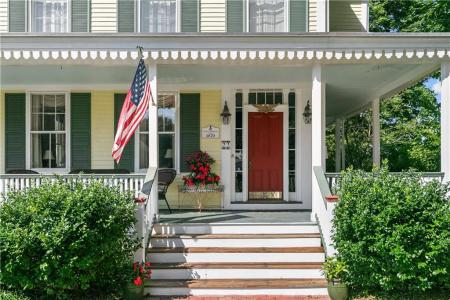22 Greenough Place, Newport, Rhode Island 02840