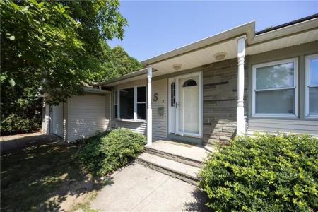 5 West View Avenue, North Providence, Rhode Island 02911
