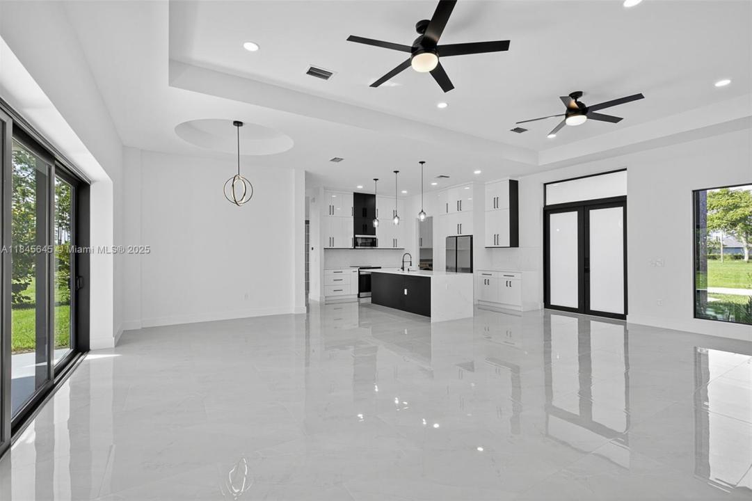 16274 Maya Circle, Punta Gorda, Floryda 33955, USA
