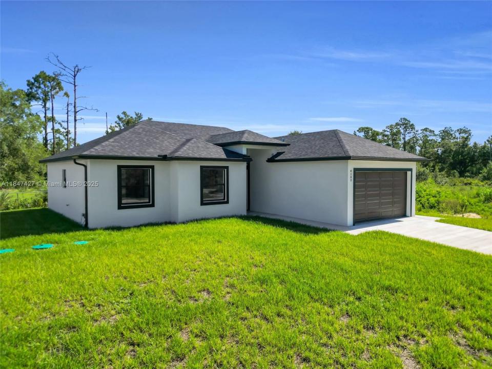 4103 E 9th, Lehigh Acres, Florida 33972, Estados Unidos