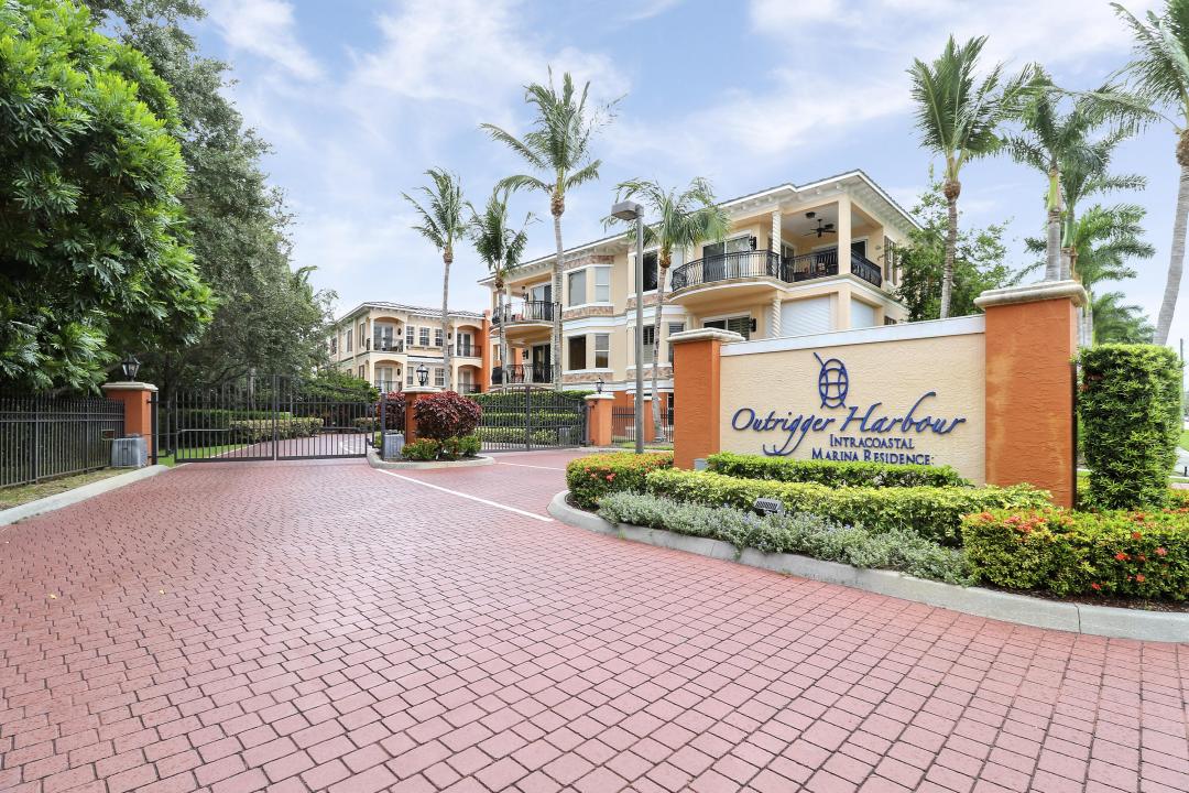 1508 NE Outrigger Landings Drive 310, Outrigger Harbour Condominium, Jensen Beach, Florida 34957