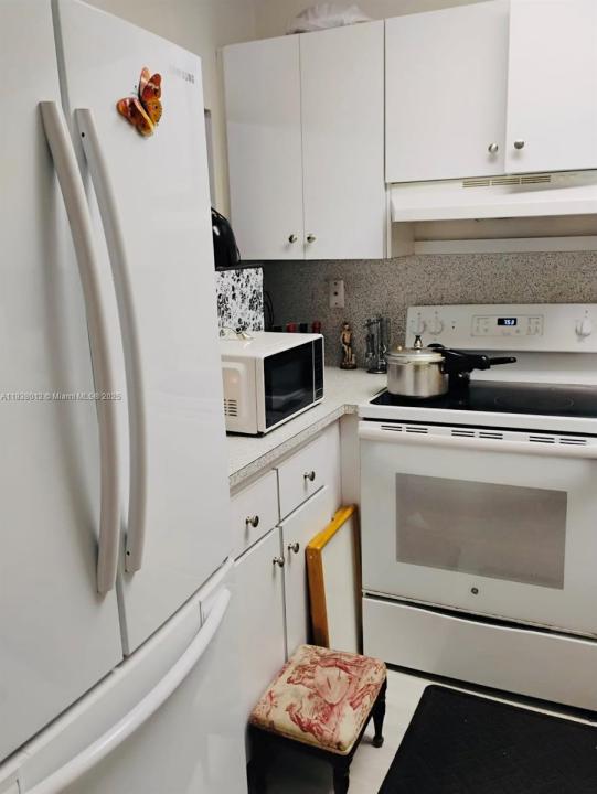 10851 SW 2nd St K105, Sweetwater, Florida 33174