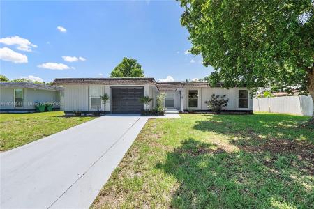 6703 Brookwood Blvd, Tamarac, Florida 33321, USA