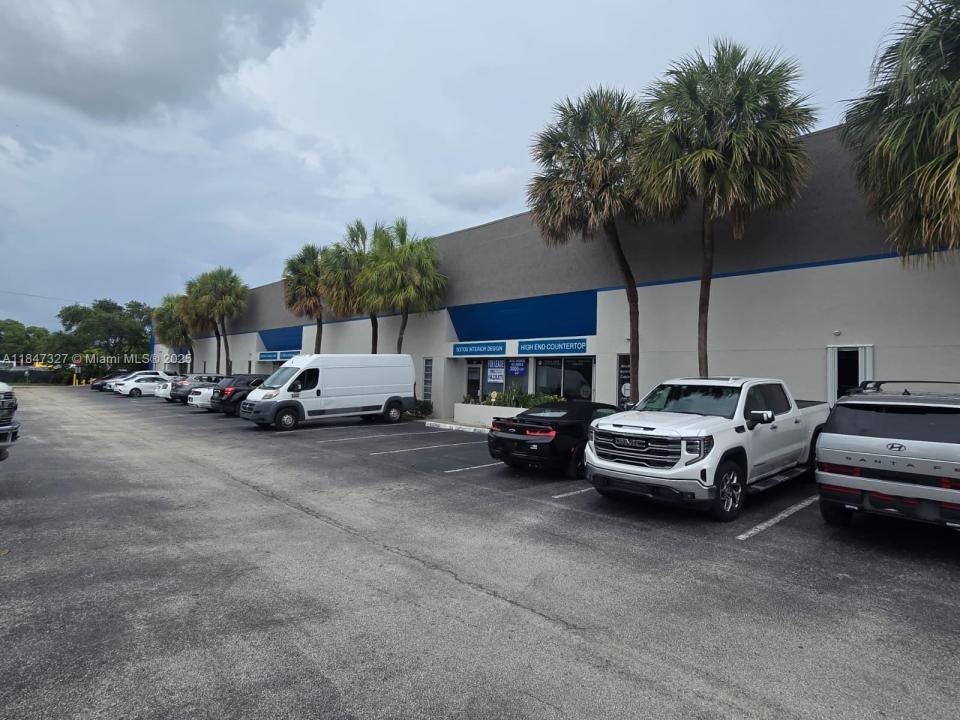 4100 N Powerline Rd A5, Deerfield Beach, Florida 33073
