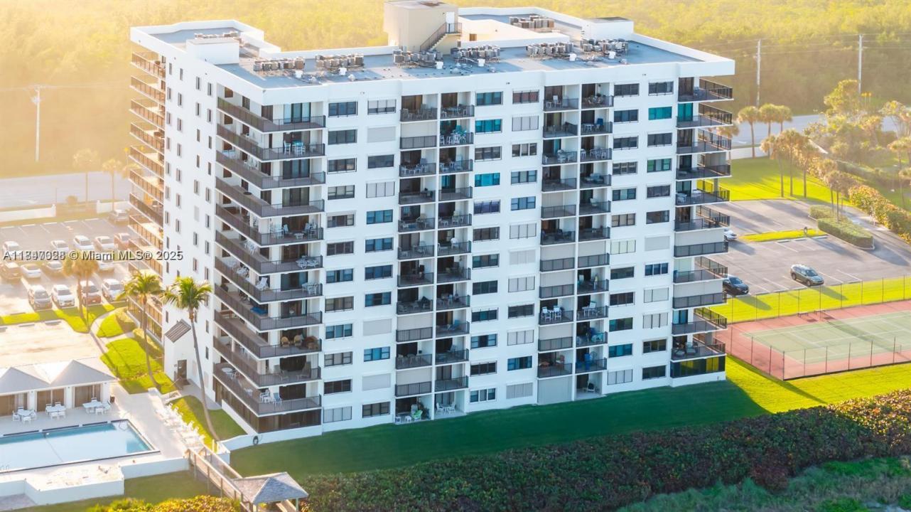 10044 S Ocean Dr 105, Jensen Beach, Florida 34957, Estados Unidos