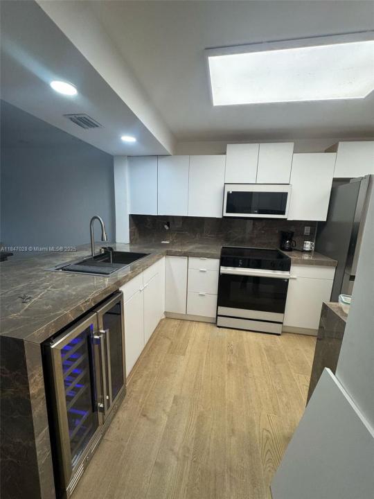 10044 S Ocean Dr 105, Jensen Beach, Florida 34957, Estados Unidos