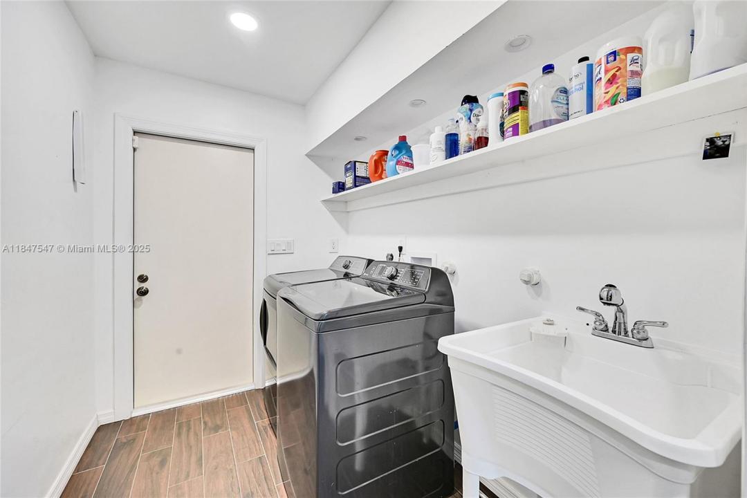 1840 NW 93rd Ter, Coral Springs, Florida 33071