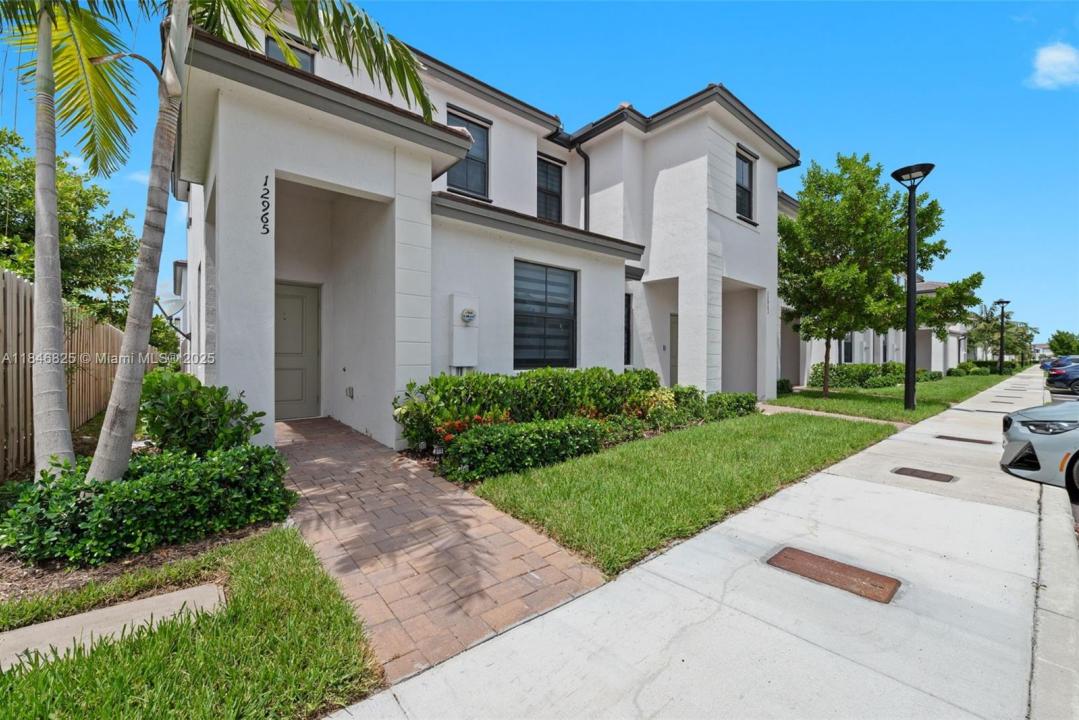 12965 SW 233rd Ter, Homestead, Florida 33170, USA