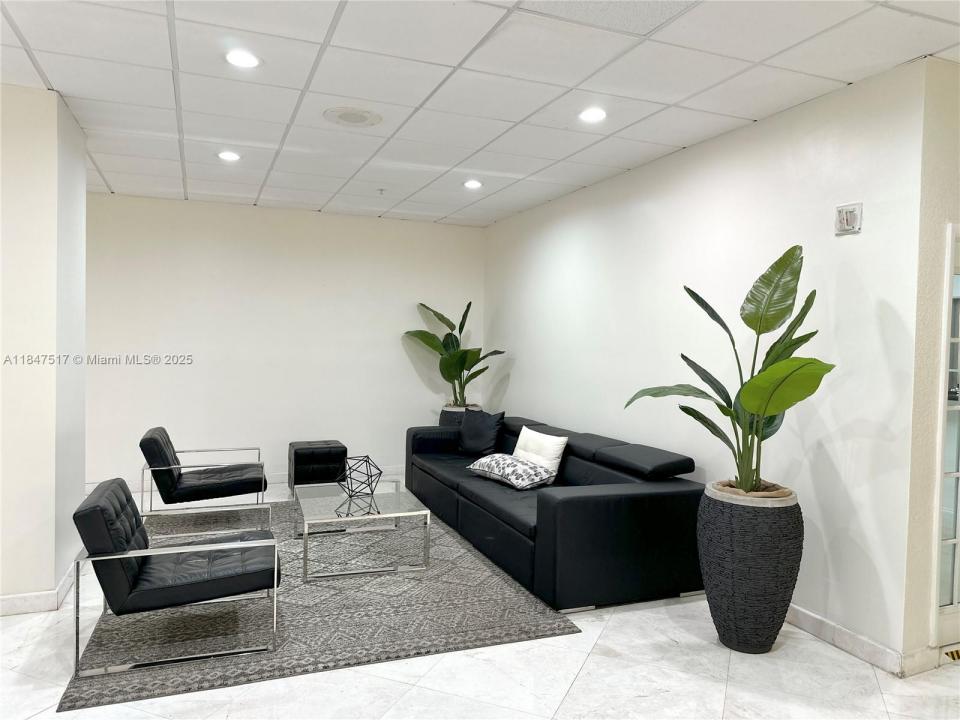 2780 NE 183rd St 717, Aventura, Flórida 33160, Estados Unidos