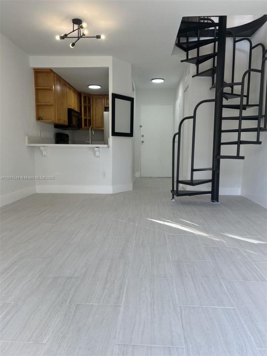 7801 NE 4th Ct 101, Miami, 佛罗里达州 33138, 美国