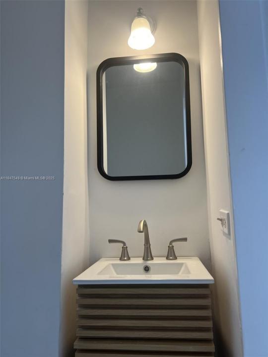 7801 NE 4th Ct 101, Miami, 佛罗里达州 33138, 美国