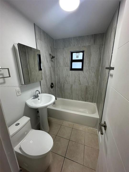 1466 NE 135th St 1, North Miami, Florida 33161
