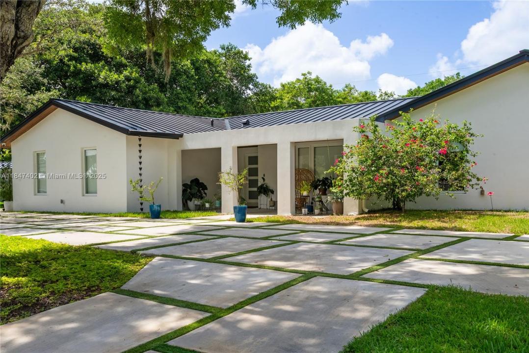 7705 SW 171st Ter, Palmetto Bay, Florida 33157, USA
