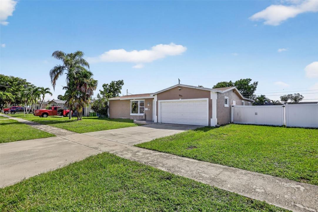 1055 NW 66th Ave, Margate, フロリダ 33063, アメリカ合衆国