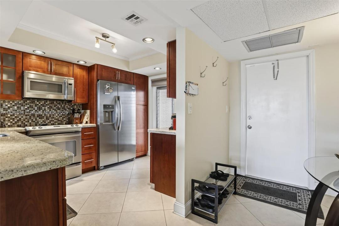 2901 S Palm Aire Dr 608, Pompano Beach, Florida 33069, Stati Uniti