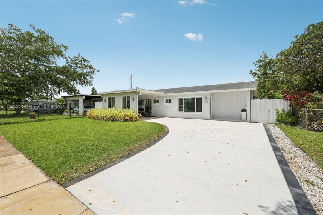 7711 NW 38th St, Davie, Florida 33024, Estados Unidos