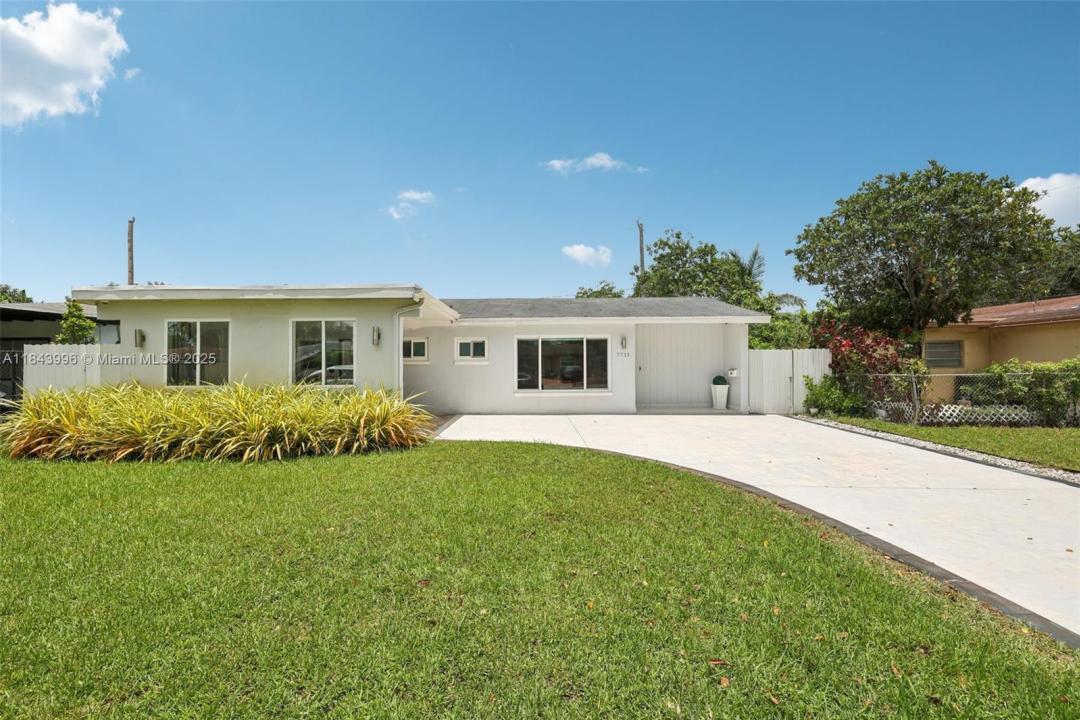 7711 NW 38th St, Davie, Florida 33024, Estados Unidos