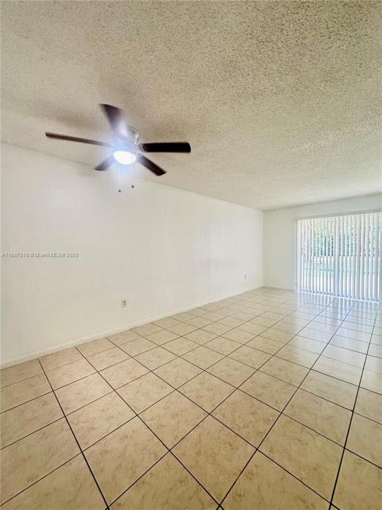 6530 Lake Patricia Dr E13, Miami Lakes, 佛罗里达州 33014, 美国