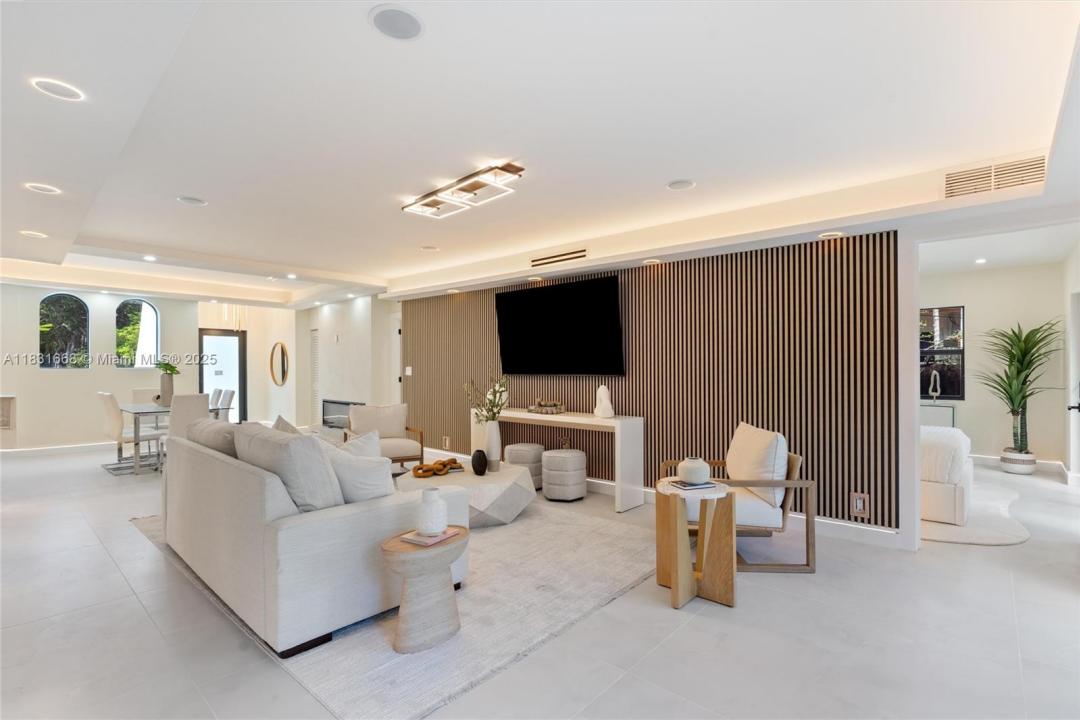 1108 Harrison St, Hollywood, 佛羅里達州 33019, 美國