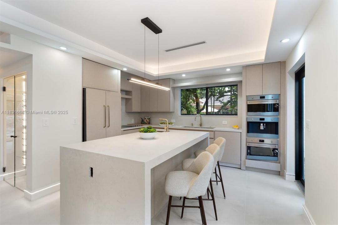 1108 Harrison St, Hollywood, 佛羅里達州 33019, 美國