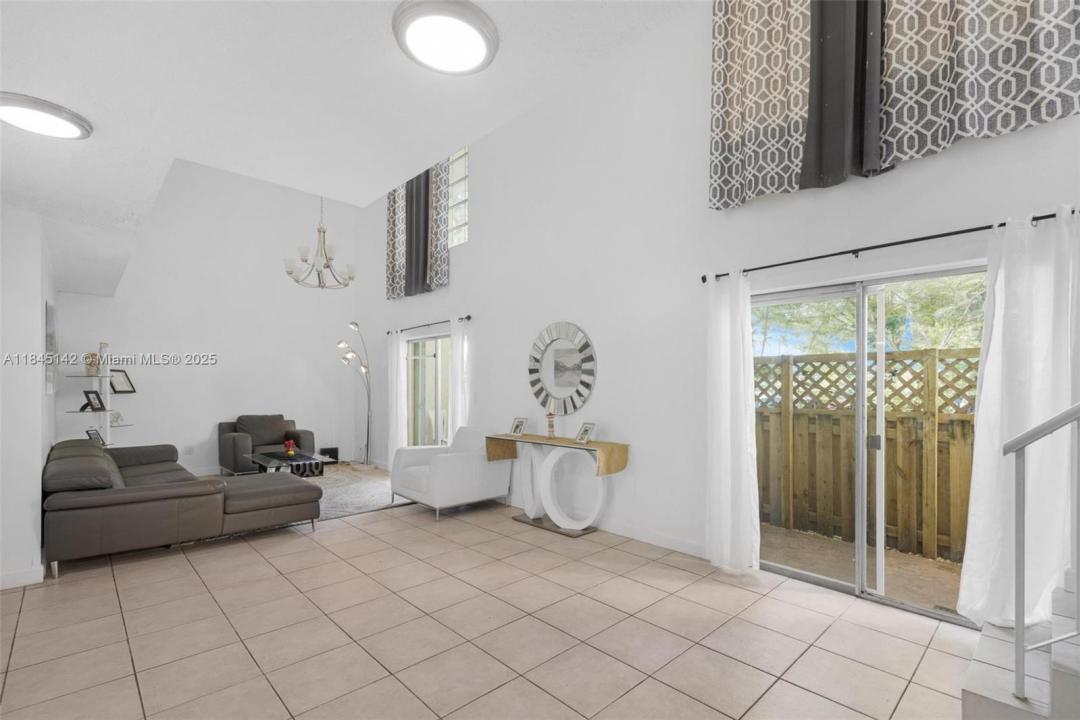 8500 SW 109th Ave 6-112, Miami, Florida 33173, Estados Unidos