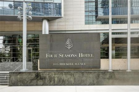 1435 Brickell Ave 3512, Miami, Florida 33131, USA