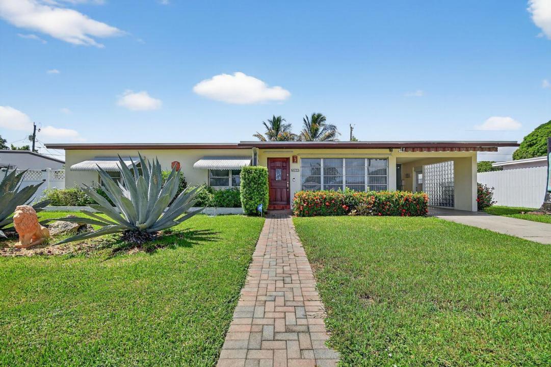 133 Greenbrier Drive, Palm Springs, Floryda 33461, USA