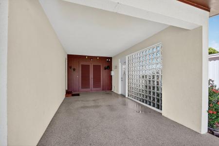 133 Greenbrier Drive, Palm Springs, Floryda 33461, USA