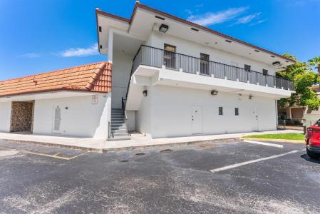 201 N University Dr 17B, Plantation, Florida 33324, Estados Unidos