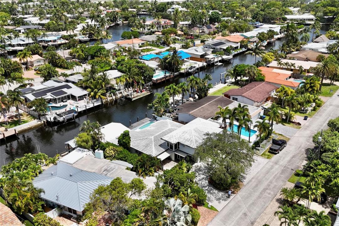 2216 NE 18th Ave, Wilton Manors, Florida 33305