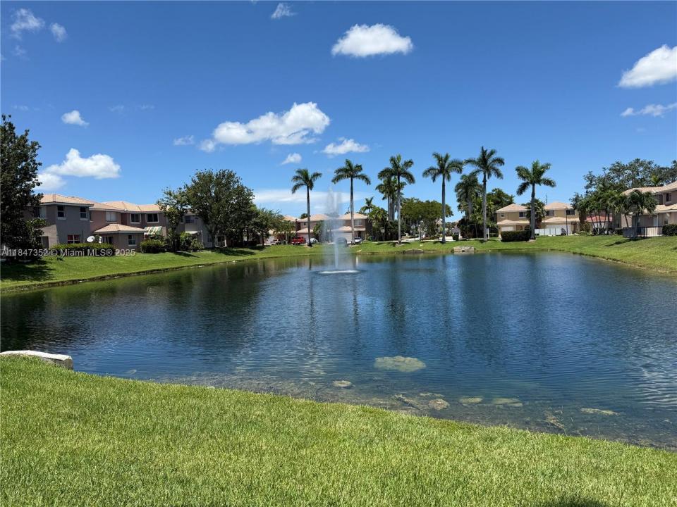 9430 NW 55th Street, Sunrise, Florida 33351