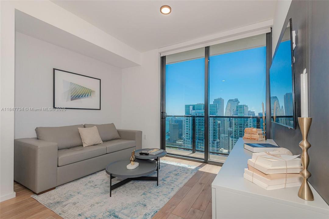 398 NE 5th St 4417, Miami, Florida 33132, Stati Uniti