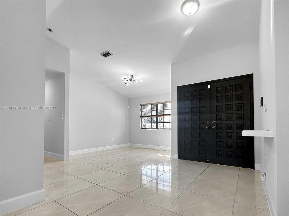 13925 SW 26th Ter, Miami, Florida 33175, Amerika Birleşik Devletleri