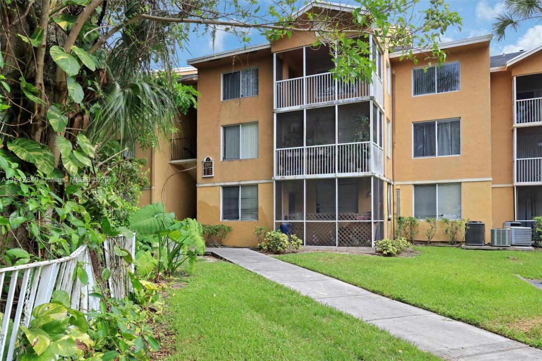 3995 W Mcnab Rd B301, Pompano Beach, Florida 33069