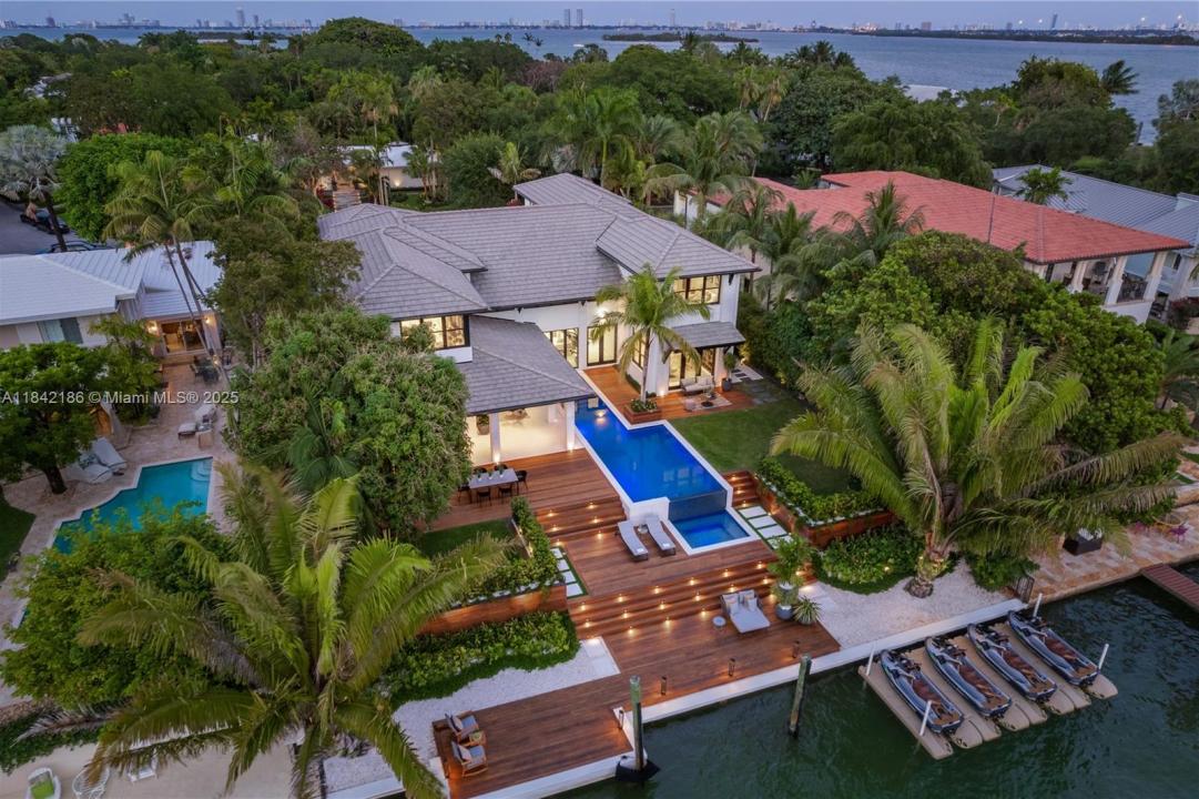 4241 Palm Ln, Miami, フロリダ 33137, アメリカ合衆国