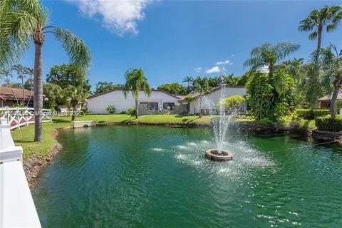 Hallandale Beach, Florida 33009, Stati Uniti