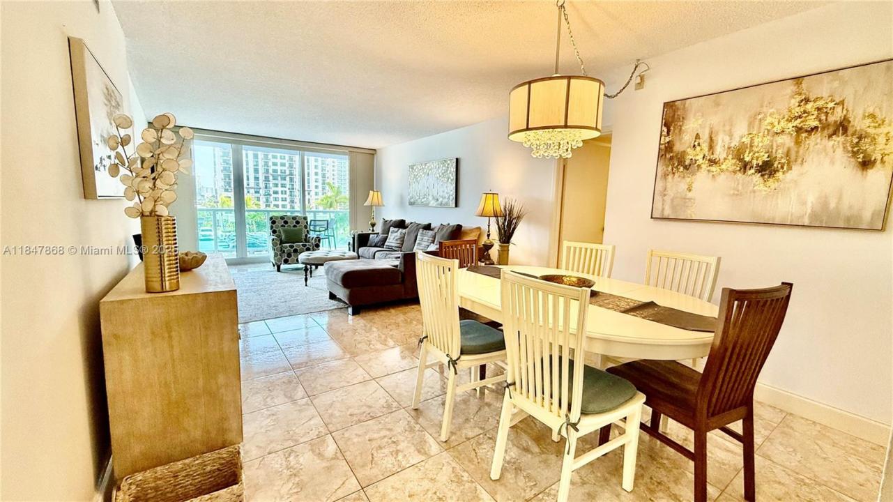 100 Bayview Dr 429, Sunny Isles Beach, Florida 33160