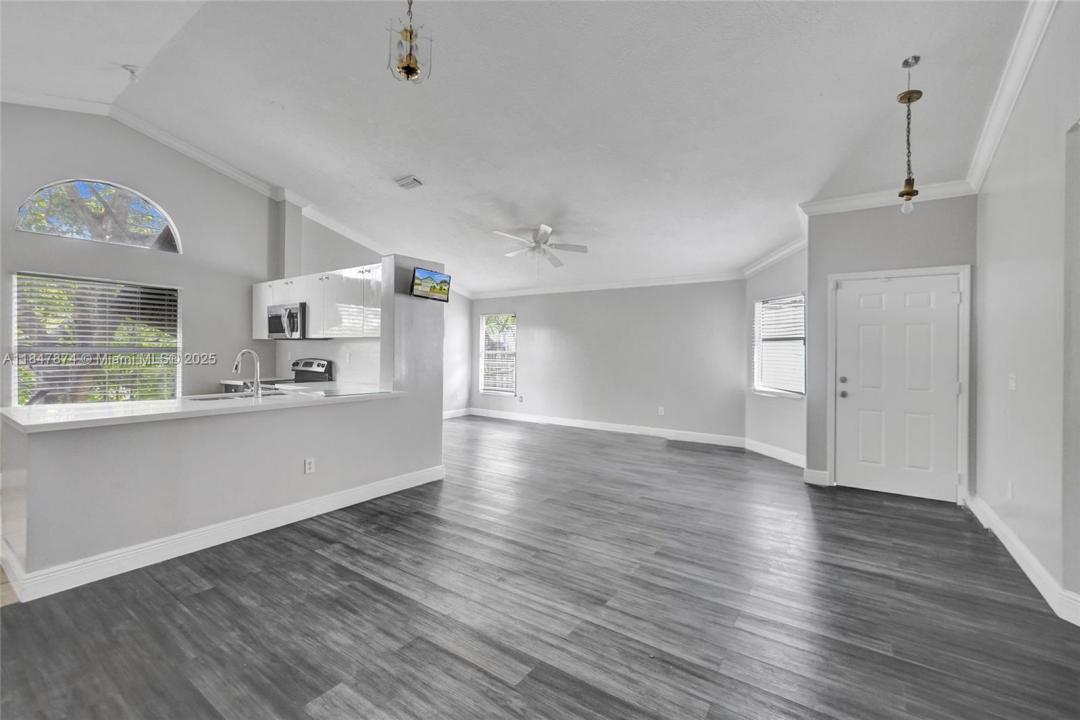 1365 W Glen Oak Rd, North Lauderdale, Floride 33068, États-Unis