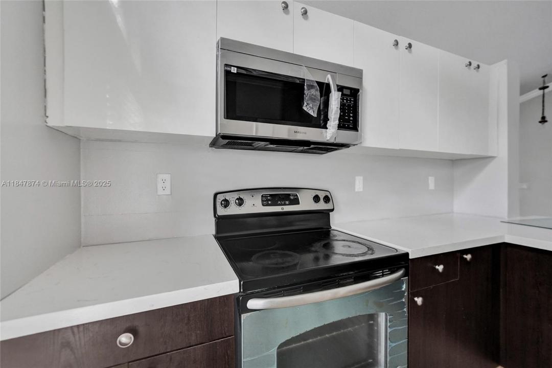 1365 W Glen Oak Rd, North Lauderdale, Floride 33068, États-Unis