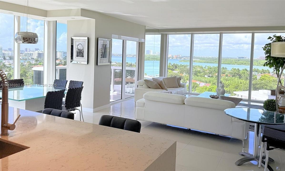 10275 Collins Ave 1022, Bal Harbour, Floryda 33154, USA